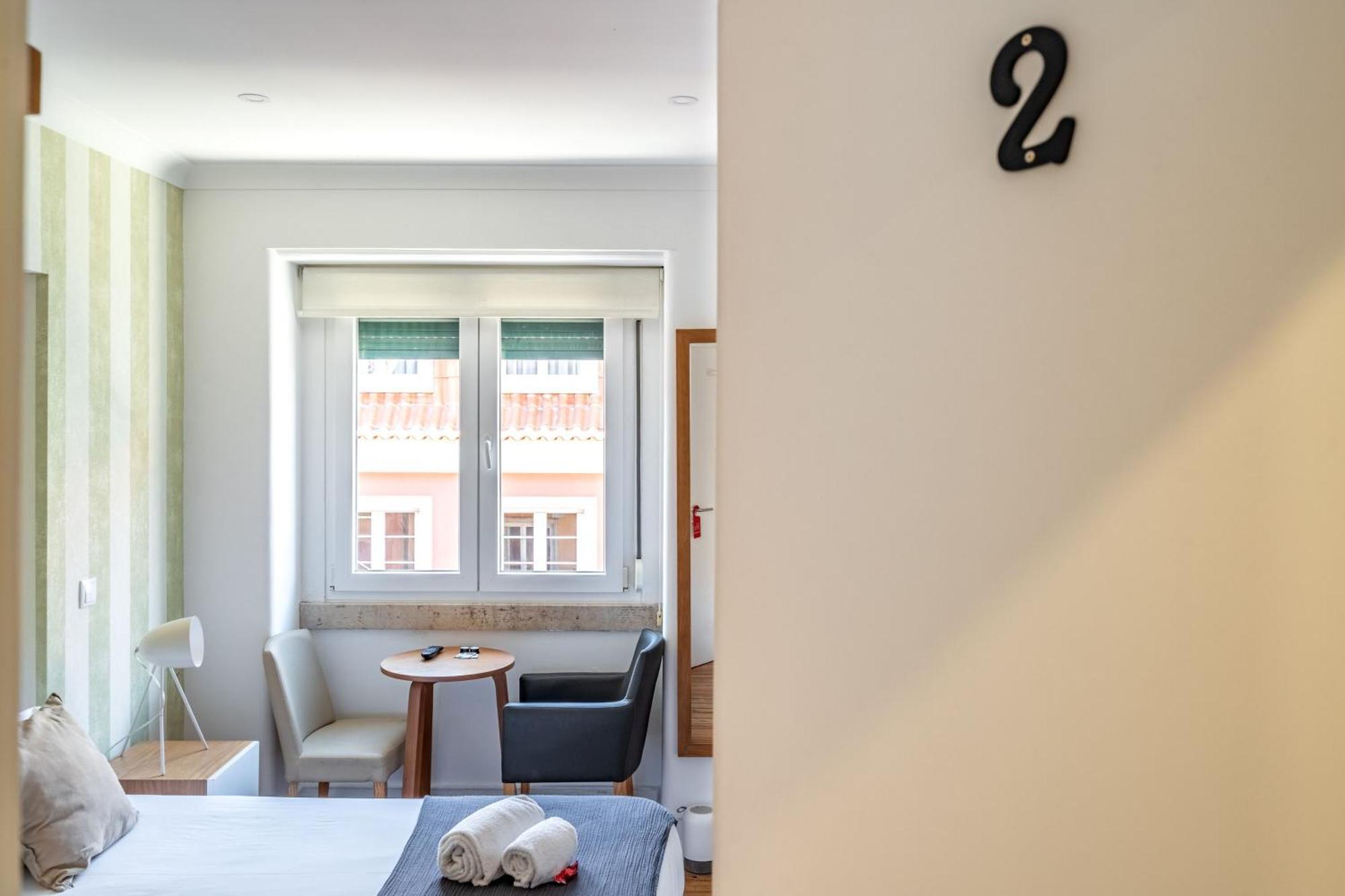 Cozy Avenida Guesthouse Lisbon Exterior photo